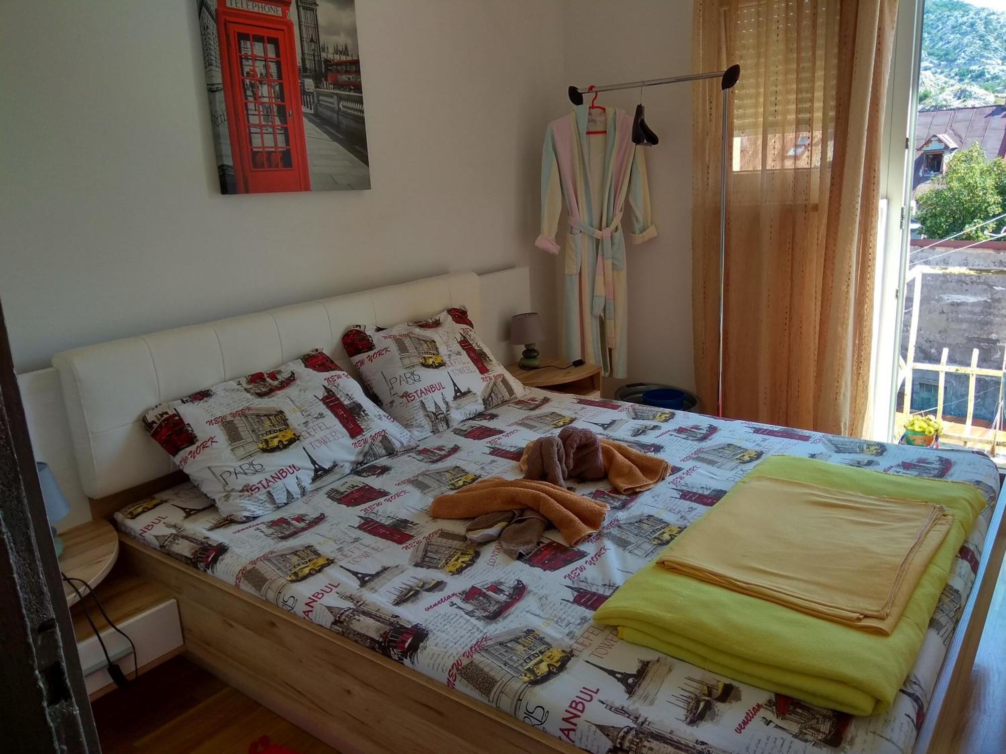 Apartment Tea Τσέτινιε Εξωτερικό φωτογραφία